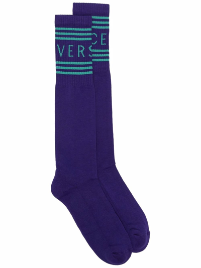 Shop Versace Intarsia-knit Logo Ankle Socks In Purple