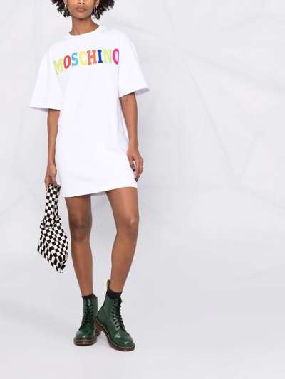 Shop Moschino Vestito Con Logo Multicolor In White