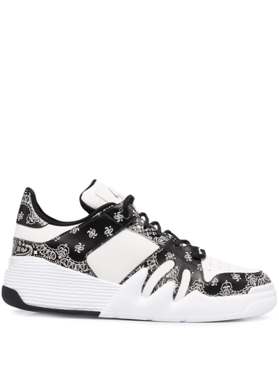 Shop Giuseppe Zanotti Bandana-print Low-top Sneakers In Weiss