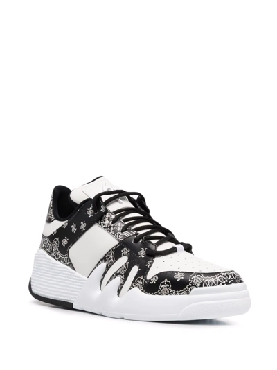 Shop Giuseppe Zanotti Bandana-print Low-top Sneakers In Weiss