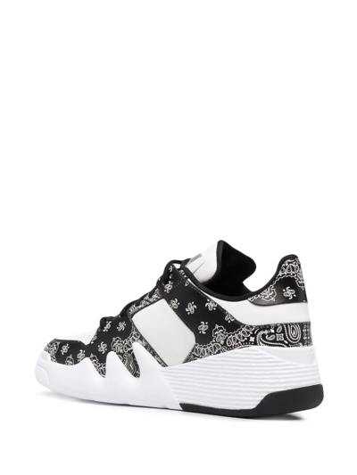 Shop Giuseppe Zanotti Bandana-print Low-top Sneakers In Weiss