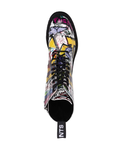 Shop Vetements Graffiti-print Leather Ankle Boots In Weiss