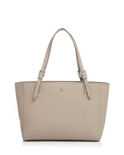 Tory Burch York Small Buckle Tote In French Grey