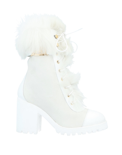 Shop Alberta Ferretti Woman Ankle Boots White Size 8 Leather