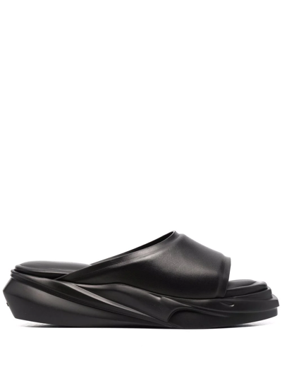 Shop Alyx Mono Chunky Leather Sliders In Schwarz