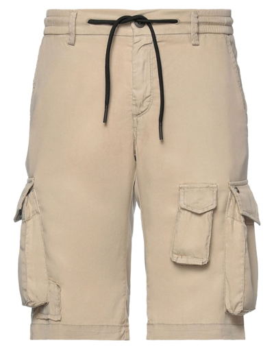 Shop Mason's Man Shorts & Bermuda Shorts Sand Size 30 Lyocell In Beige