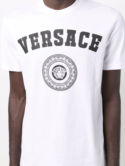 Shop Versace Logo-print T-shirt In Weiss