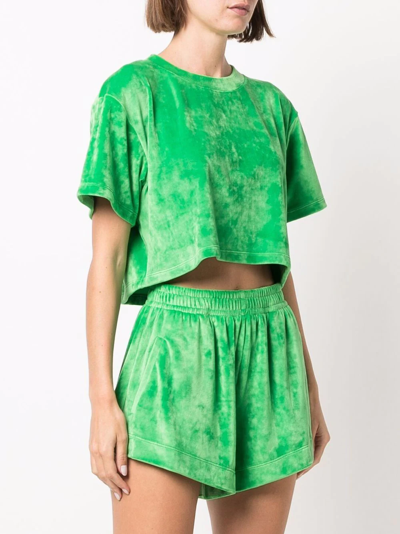Shop Styland Velvet-effect Cropped T-shirt In Green