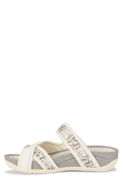Baretraps Deserae Women's Slide Sandal Women's Shoes In Cream Snake