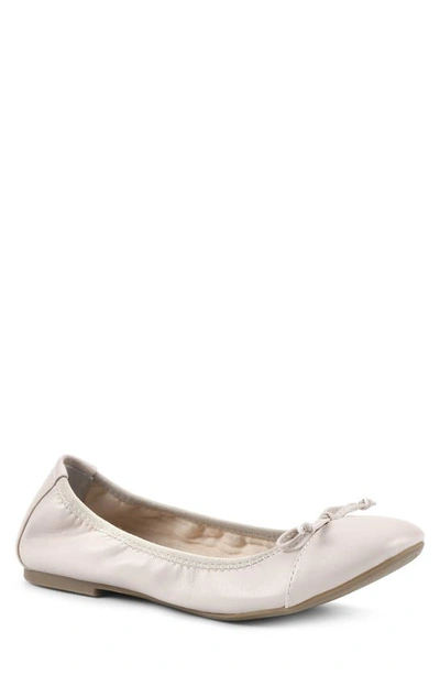 Shop White Mountain Sunnyside Ii Ballet Flat In Bone/ Smooth