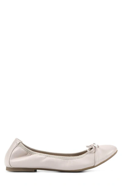 White Mountain Women's Sunnyside Ballet Flat Women's Shoes In Bone/ Smooth