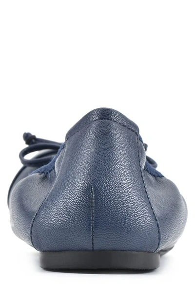 White Mountain Women's Sunnyside Ballet Flat Women's Shoes In Navy/ Smooth