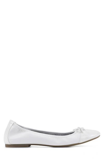 White Mountain Sunnyside Ii Ballet Flat In White/ White/ Patent