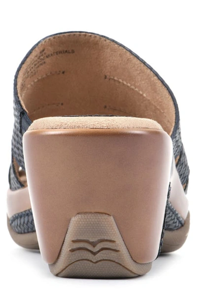 White Mountain Valora Wedge Sandal In Navy/ Woven