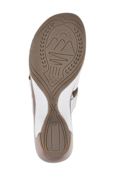 White Mountain Women's Valora Clog Slide Sandals Women's Shoes In White/ Woven