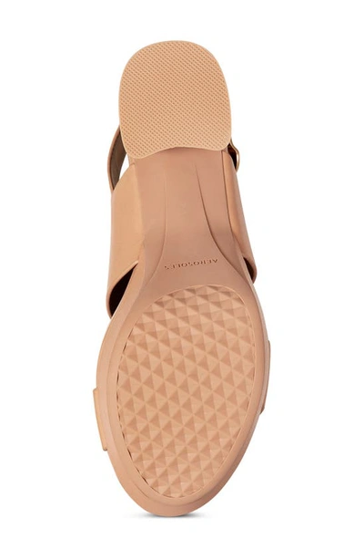 Aerosoles Camera Platform Sandal In Nude Leather