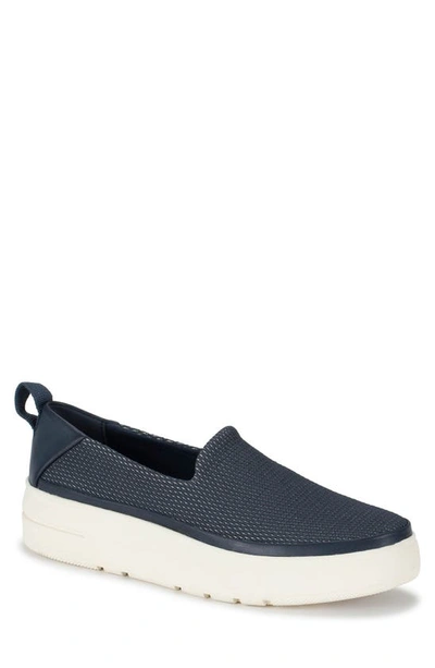 Baretraps Women's Nevin Slip-on Sneaker Women's Shoes In Navy Blue Mesh