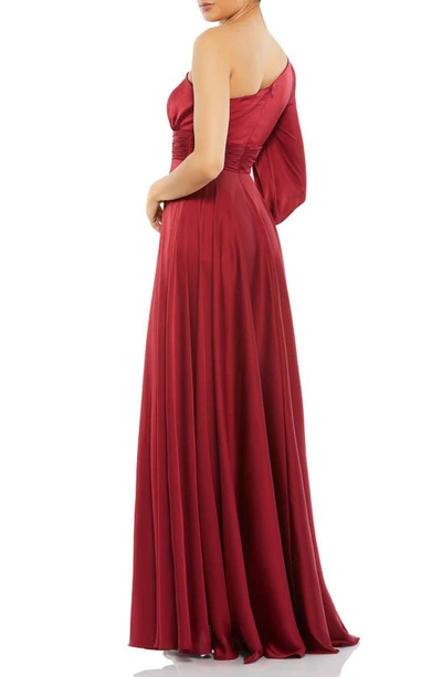 Mac Duggal One-shoulder Long Sleeve Satin Column Gown In Burgundy