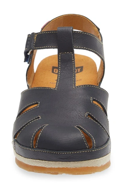 On Foot 202 Sandal In Navy Leather