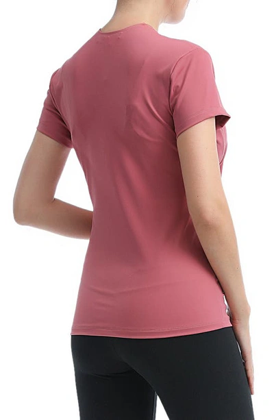 Kimi And Kai Essential Maternity/nursing Top In Rose