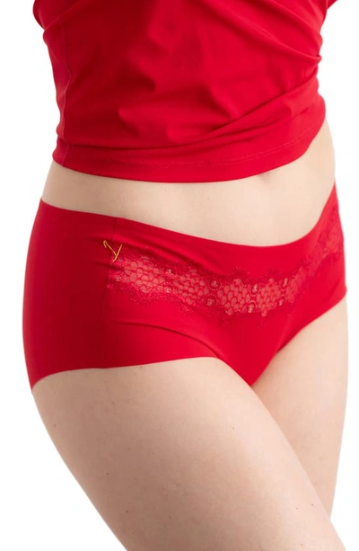 Uwila Warrior Happy Seams Briefs In Jester Red