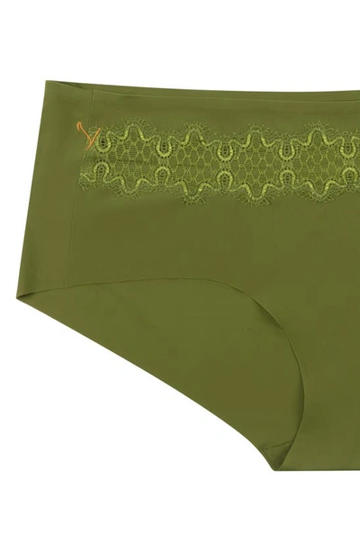 Uwila Warrior Happy Seams Lace Trim Seamless Briefs In Terrarium Moss