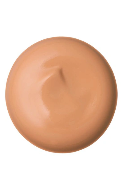 Clé De Peau Beauté Radiant Cream Foundation In O40 Light Tan Ocher