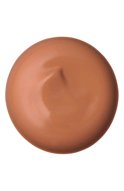 Clé De Peau Beauté Radiant Cream Foundation In B80 Deep Beige