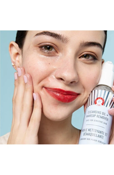 First Aid Beauty 2-in-1 Cleansing Oil + Makeup Remover 5 oz/ 150 ml