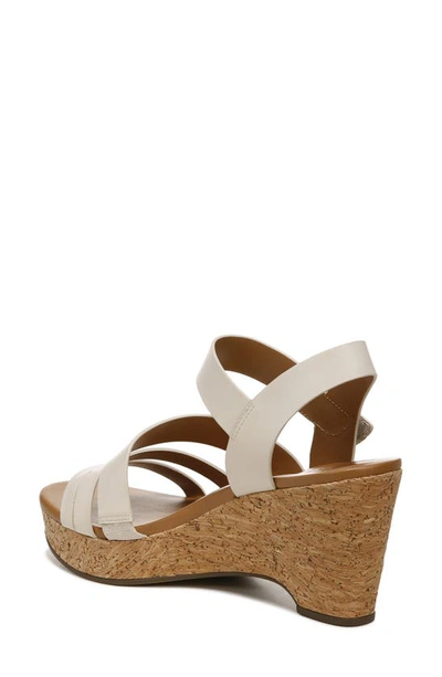 Naturalizer Cynthia Platform Wedge Sandal In Porcelain