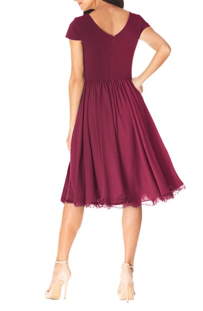 Dress The Population Corey Womens V-neck Midi Fit & Flare Dress In Dark Magenta