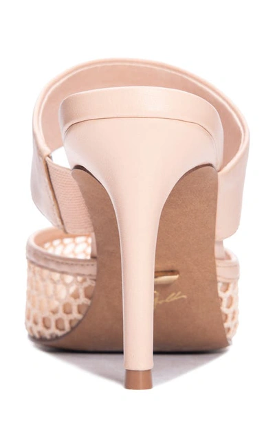 42 Gold Ronnie Pointed Toe Mule In Nude