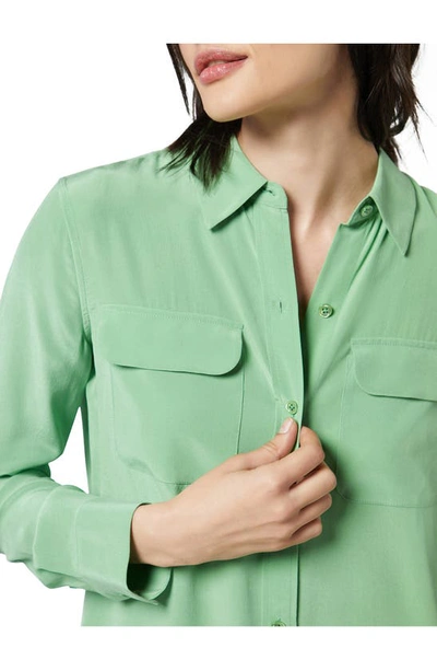 Equipment Signature Silk Button-up Shirt In Pprmnt