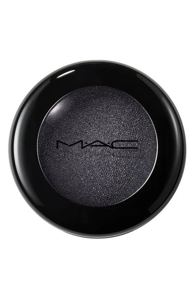 Shop Mac Cosmetics Mac Dazzleshadow Extreme Pressed Powder In Illuminaughty