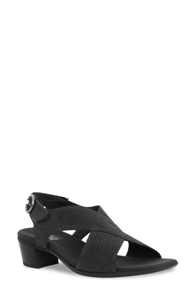 Munro Womens Criss-cross Faux Leather Slingback Heels In Black Lizard Nubuck