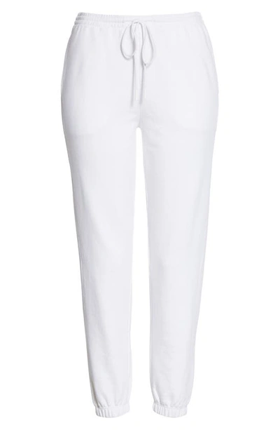 Shop Vince Essential Joggers In Optic White