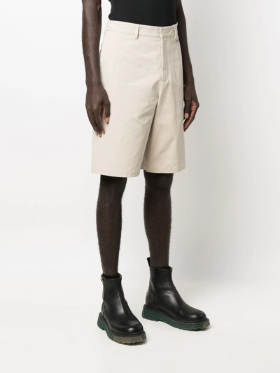 Off-white Arrows-print Bermuda Shorts In Neutrals