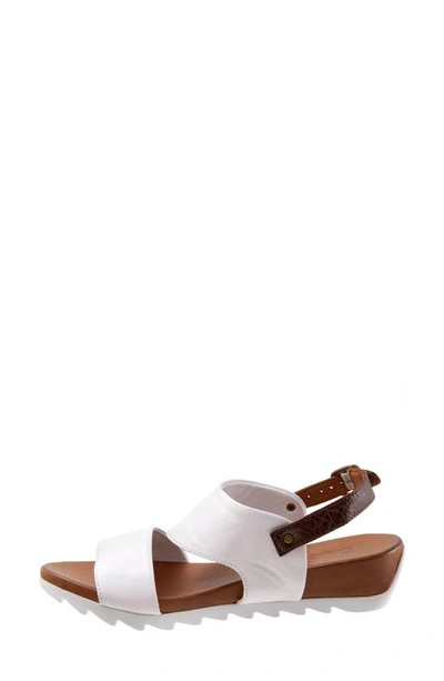 Shop Bueno Fara Sandal In White