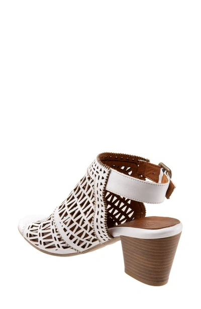 Shop Bueno Candice Sandal In White