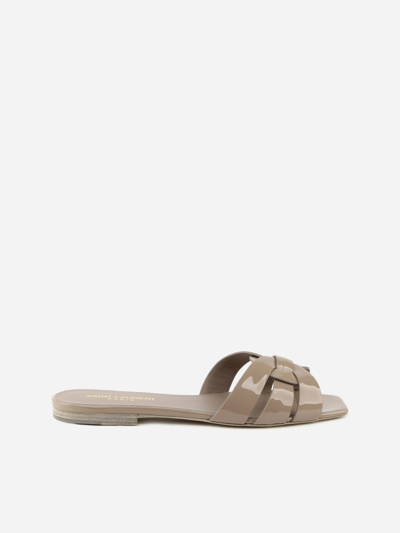 Shop Saint Laurent Flat Nu Pieds 05 Sandals In Patent Leather In Dark Pink