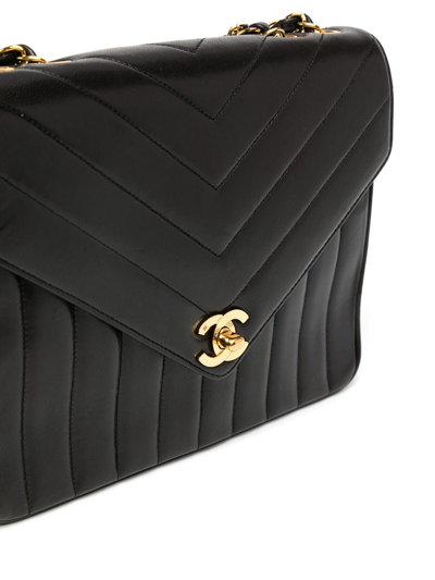 Pre-owned Chanel 1992 V-stitch Shoulder Bag In Black