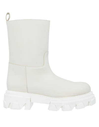 Shop P.a.r.o.s.h P. A.r. O.s. H. Woman Ankle Boots Ivory Size 10 Calfskin In White