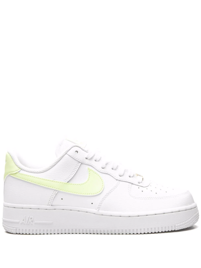 AIR FORCE 1 WHITE / BARELY VOLT 运动鞋