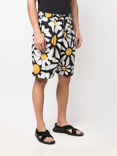 Shop Marni Floral-print Cotton Bermuda Shorts In Schwarz