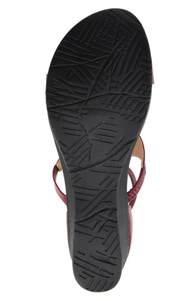 Journee Collection Journee Trayle Wedge Sandal In Wine