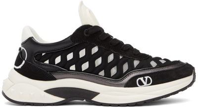 Shop Valentino Black Ready Go Runner Low Sneakers In S23 Black