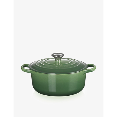 Le Creuset Signature Logo-embossed Cast-iron Dish 24cm In Bamboo Green |
