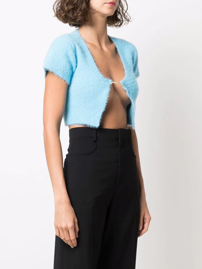 Shop Jacquemus Neve Cropped Knitted Top In Blau