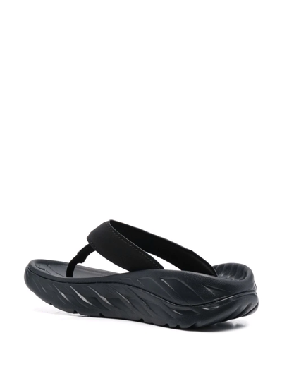 Shop Hoka One One Wedged Flip Flops In Schwarz