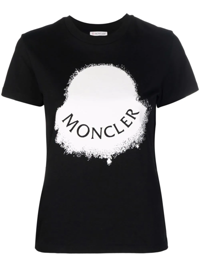 Shop Moncler Logo-print Cotton T-shirt In Schwarz